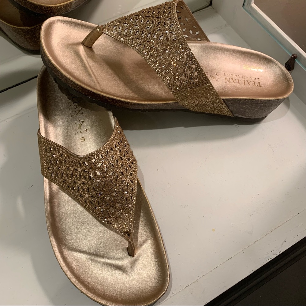 Italian Shoemaker Eloise Gold Sparkle Sandals